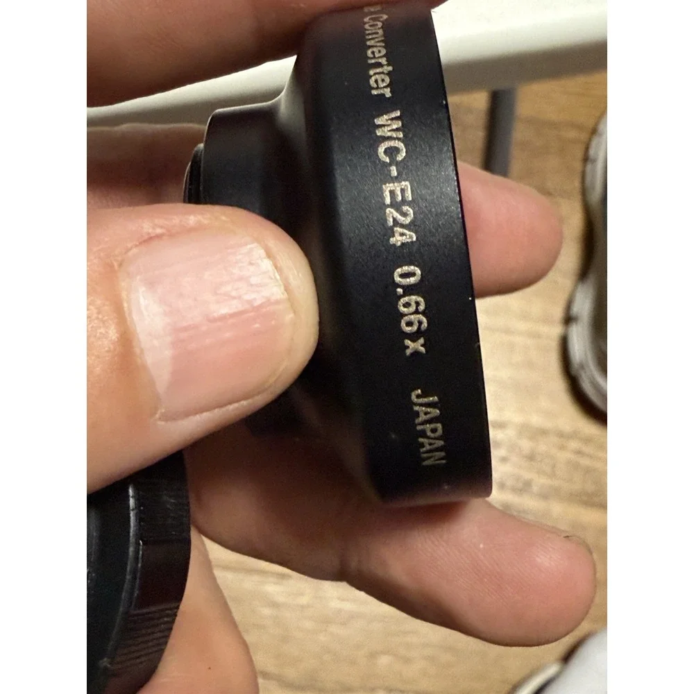 Nikon WC-E24 Wide Converter Lens for Coolpix 900/950/990
